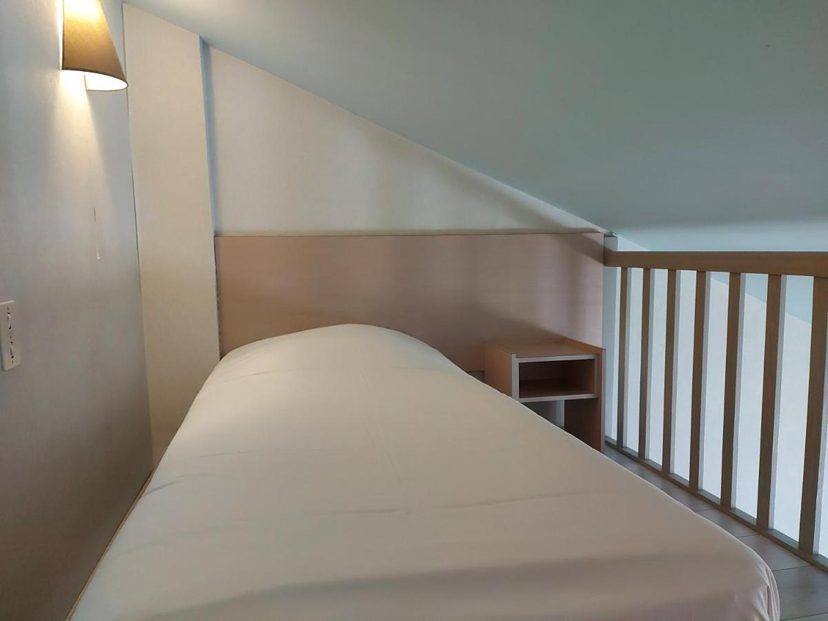 Logis Hotel Vannes Nord Le Clos Des Hortensias Locqueltas Esterno foto