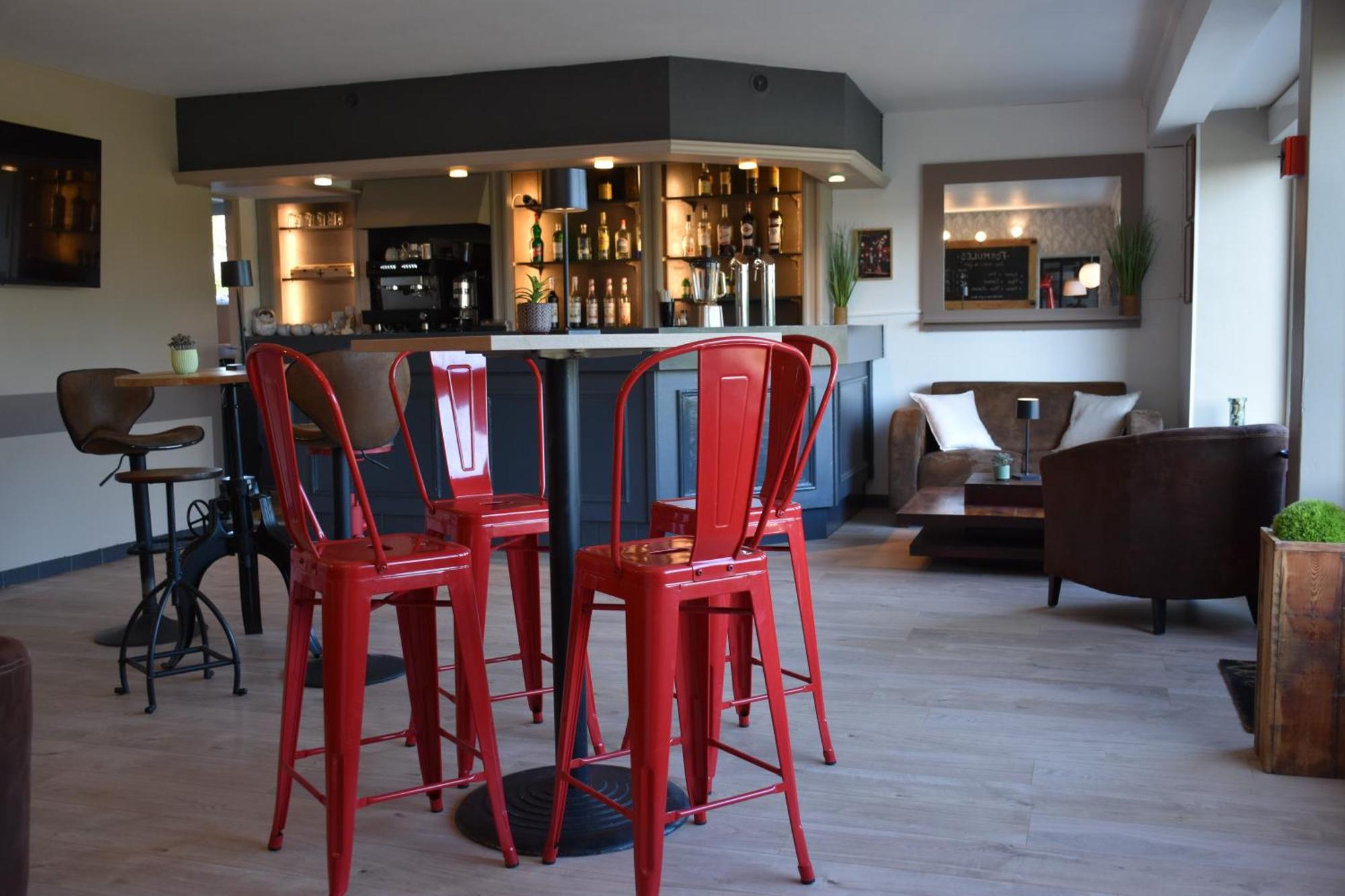 Logis Hotel Vannes Nord Le Clos Des Hortensias Locqueltas Esterno foto